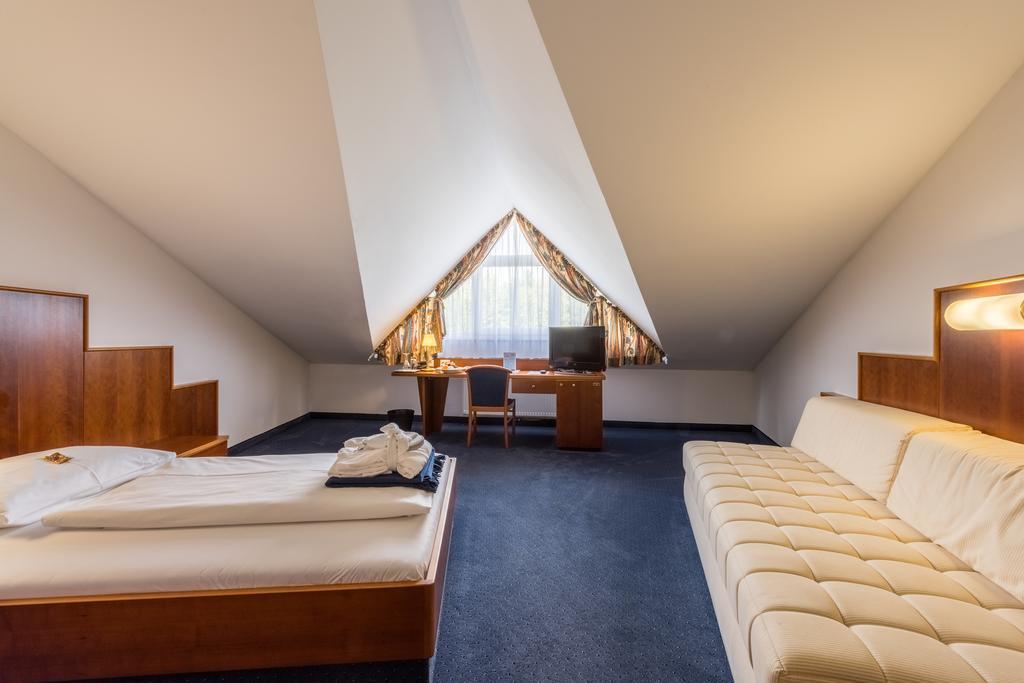 Hotel Paradies Graz Exterior photo